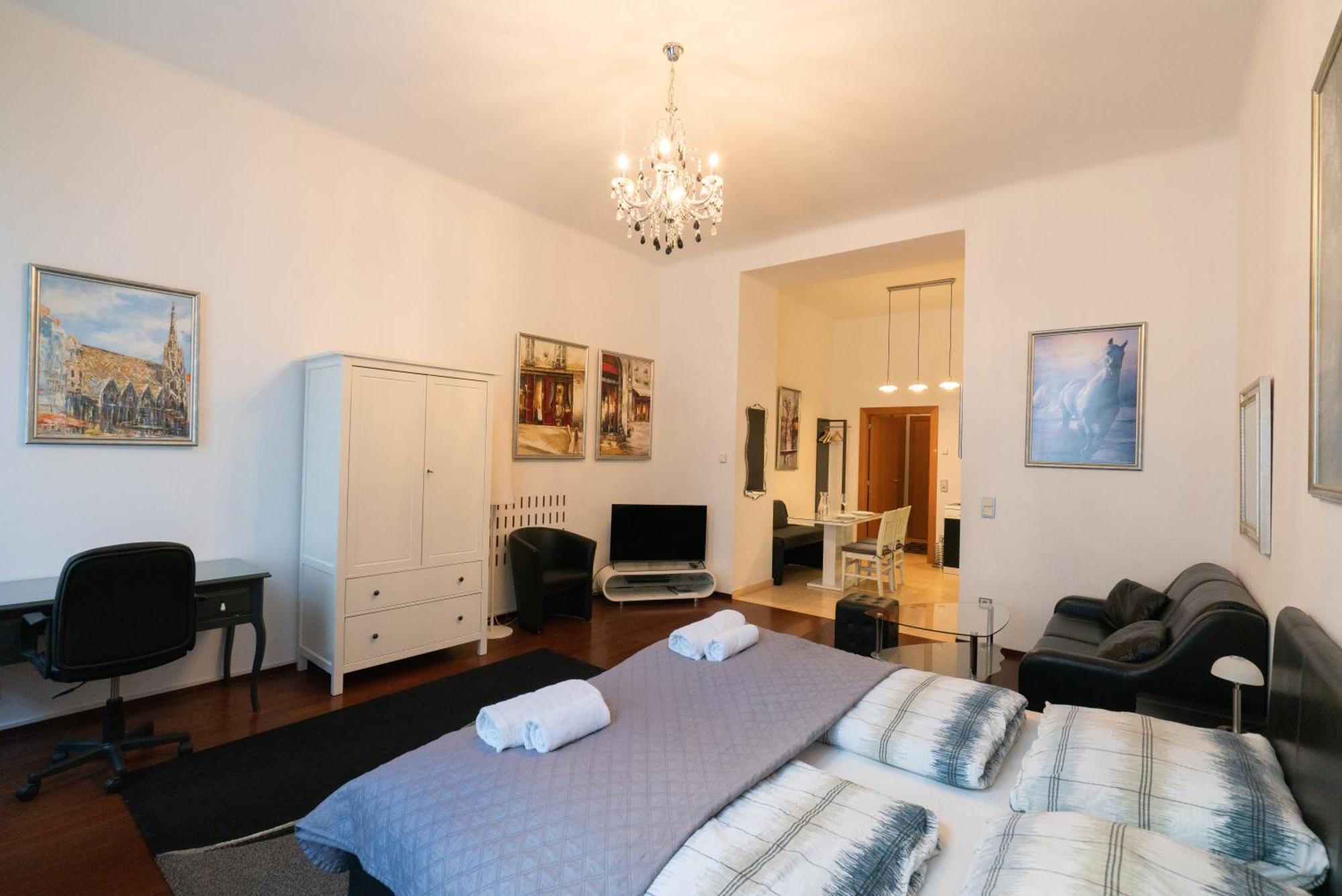 Royal Kaiser Klein Wien Ngoại thất bức ảnh