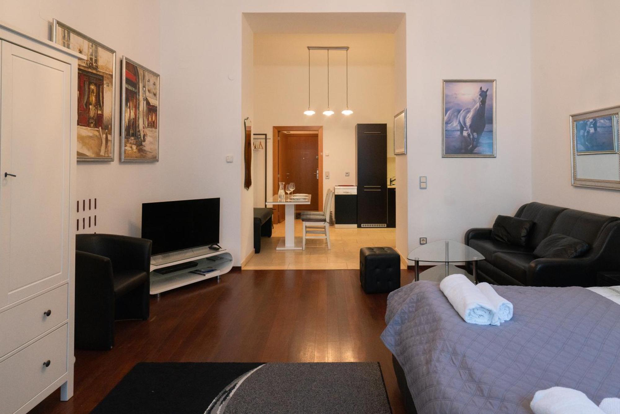 Royal Kaiser Klein Wien Ngoại thất bức ảnh